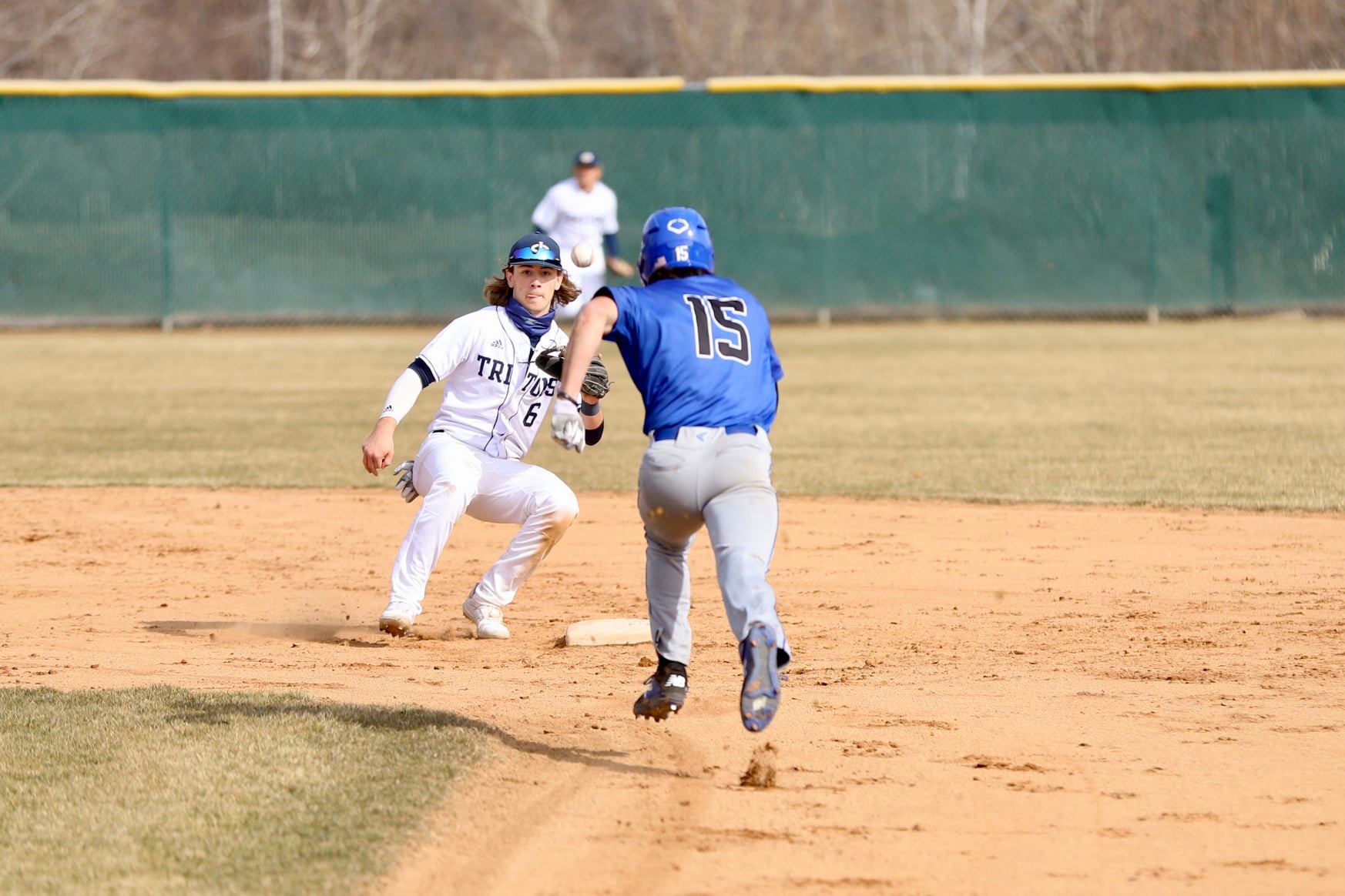 Big finish nets Iowa Central home opener
