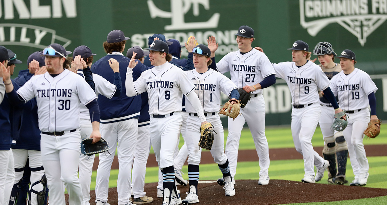 Tritons powered away to 30-1 win vs. Iowa Lakes 