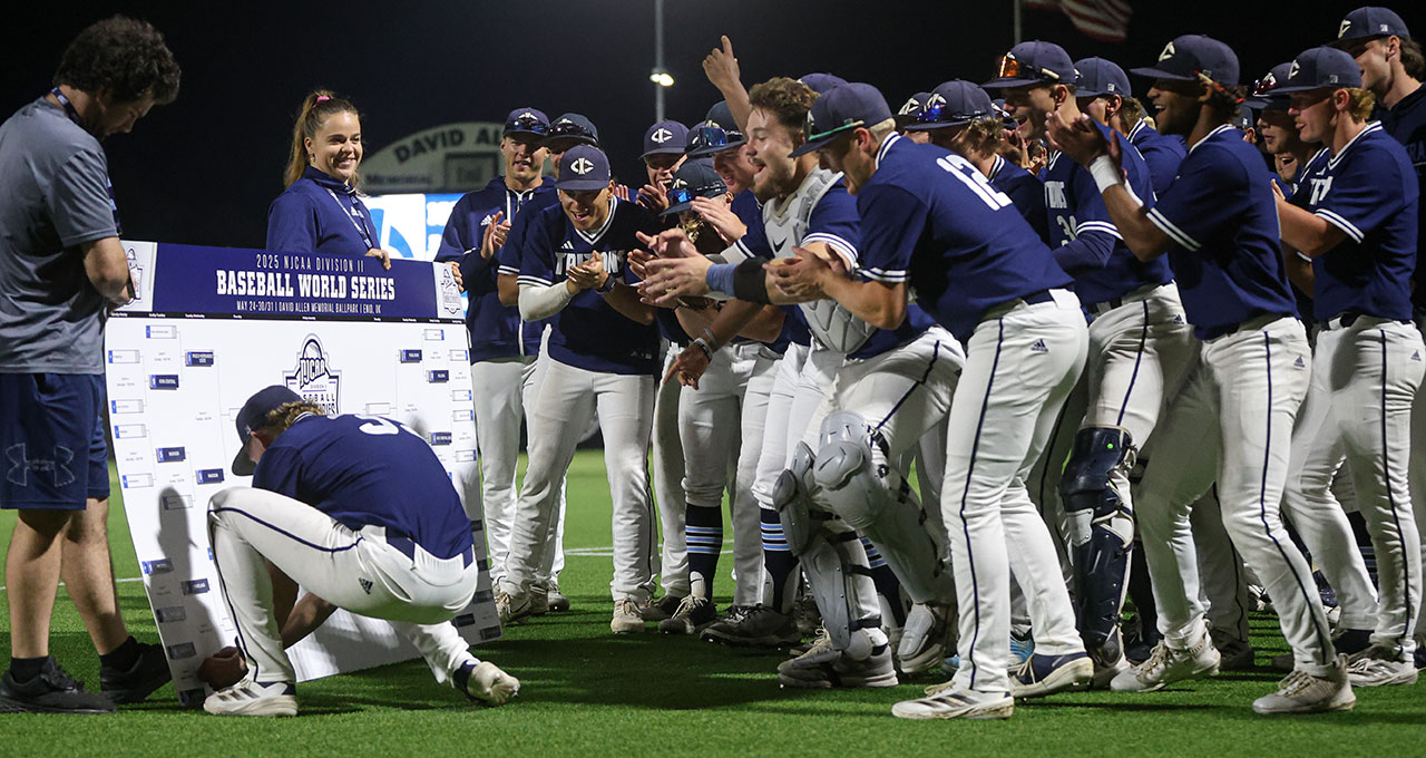 Tritons Advance in World Series with 9-1 Victory Over Lackawanna