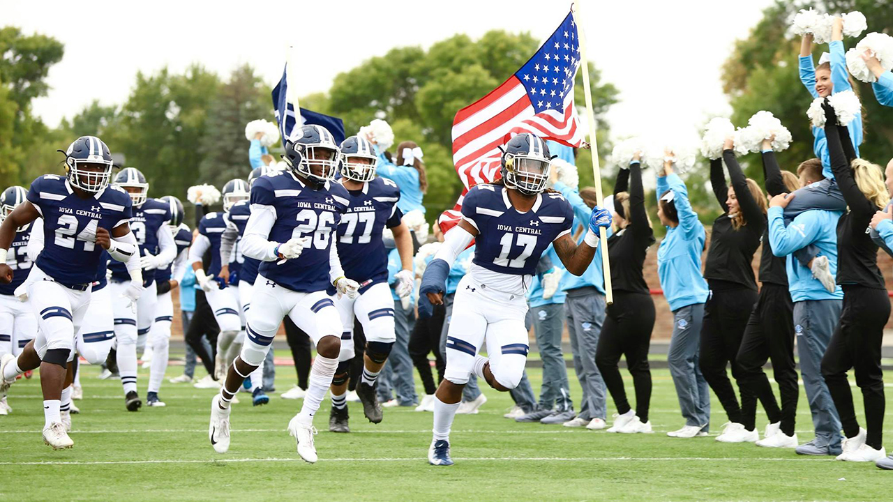 Tritons head to No. 3 Garden City