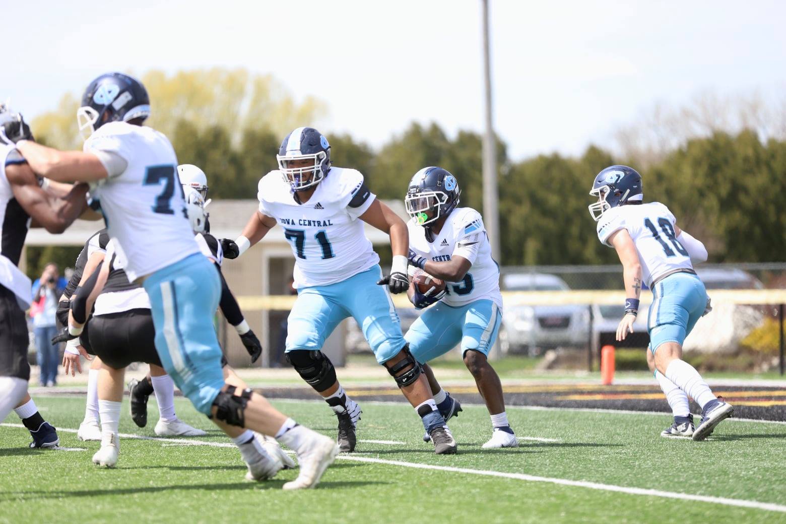 Big day for Iowa Central's big men