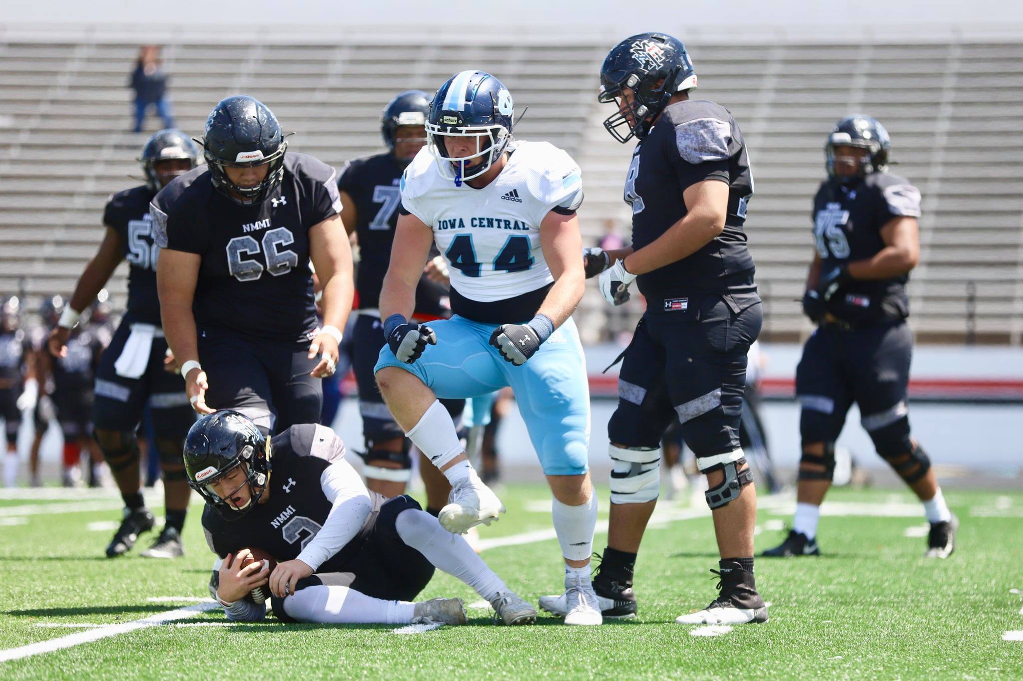 No. 9 Tritons down DuPage, 41-14