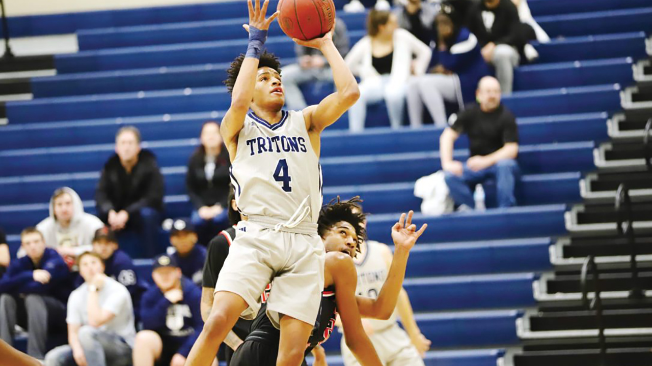 Croft named Algoe Award winner at Iowa Central