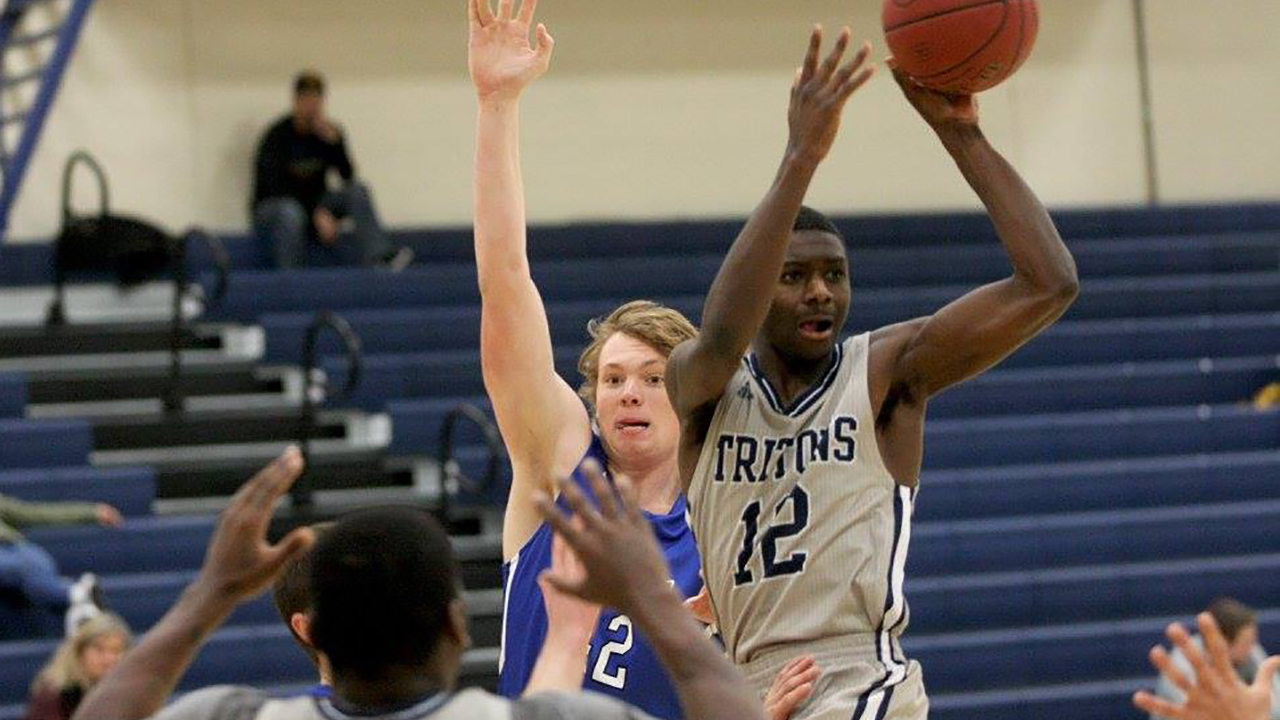 Kirkwood beats Iowa Central