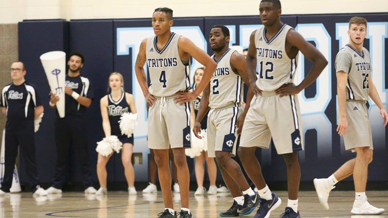 Tritons win on the road
