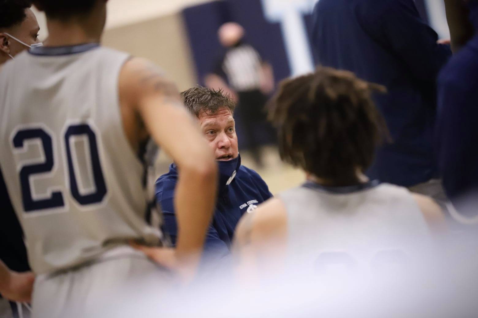 Tritons bring 'blue-collar' mentality to court