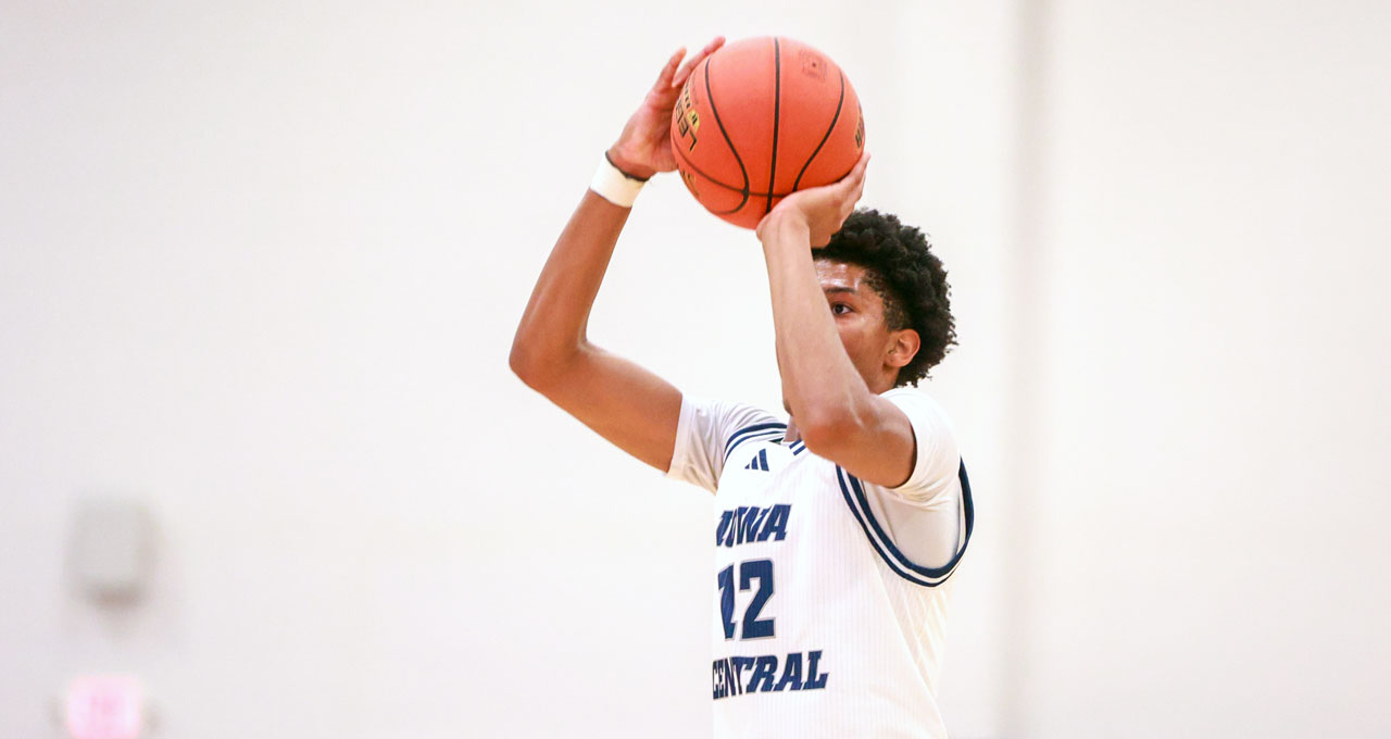 Triton Men Open Conference Play with Win Over WIT