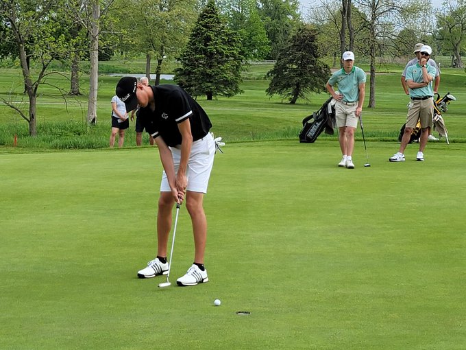 Tritons push through at nationals
