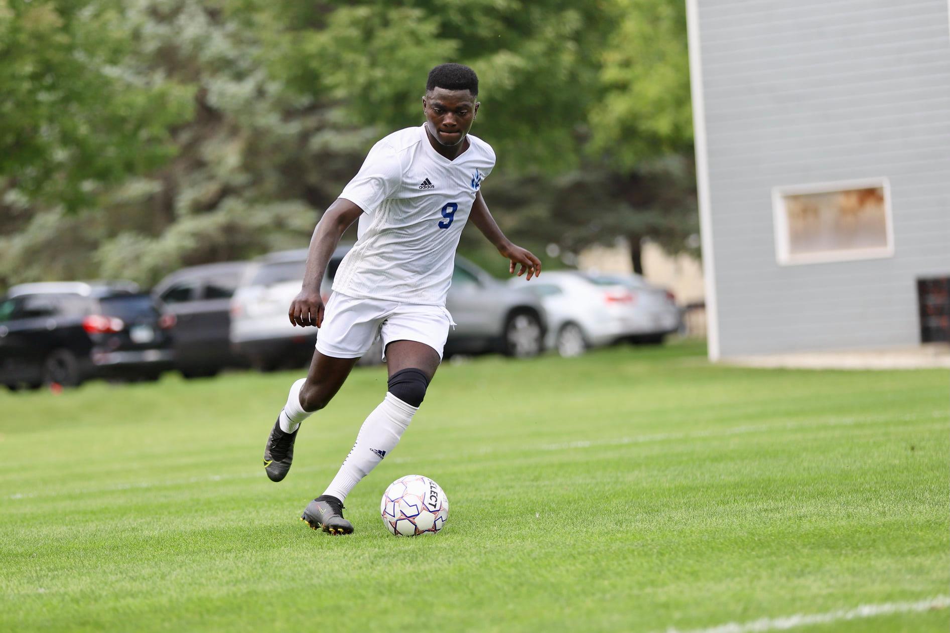 Tritons fall to Indian Hills in OT