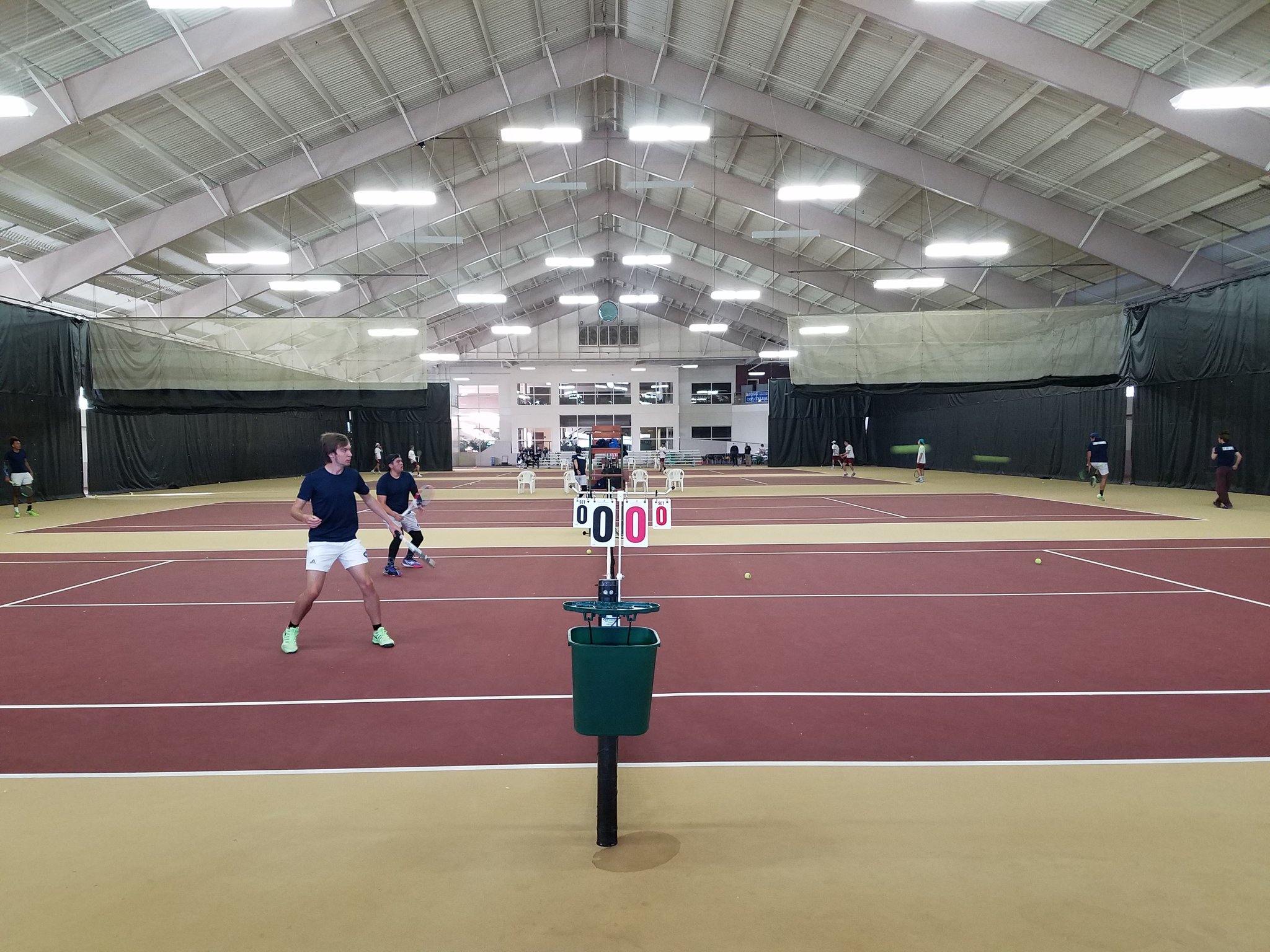 Tritons sweep Coe indoors