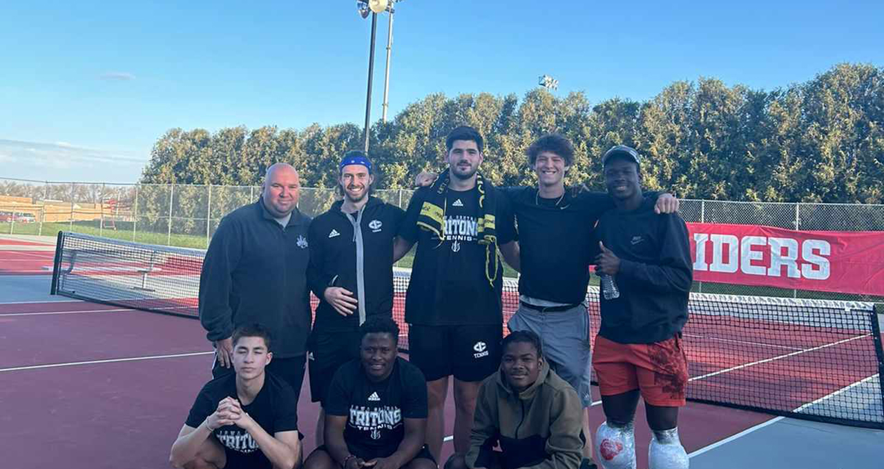 Mens tennis won at Northwestern, taking a perfect 9-0 match 