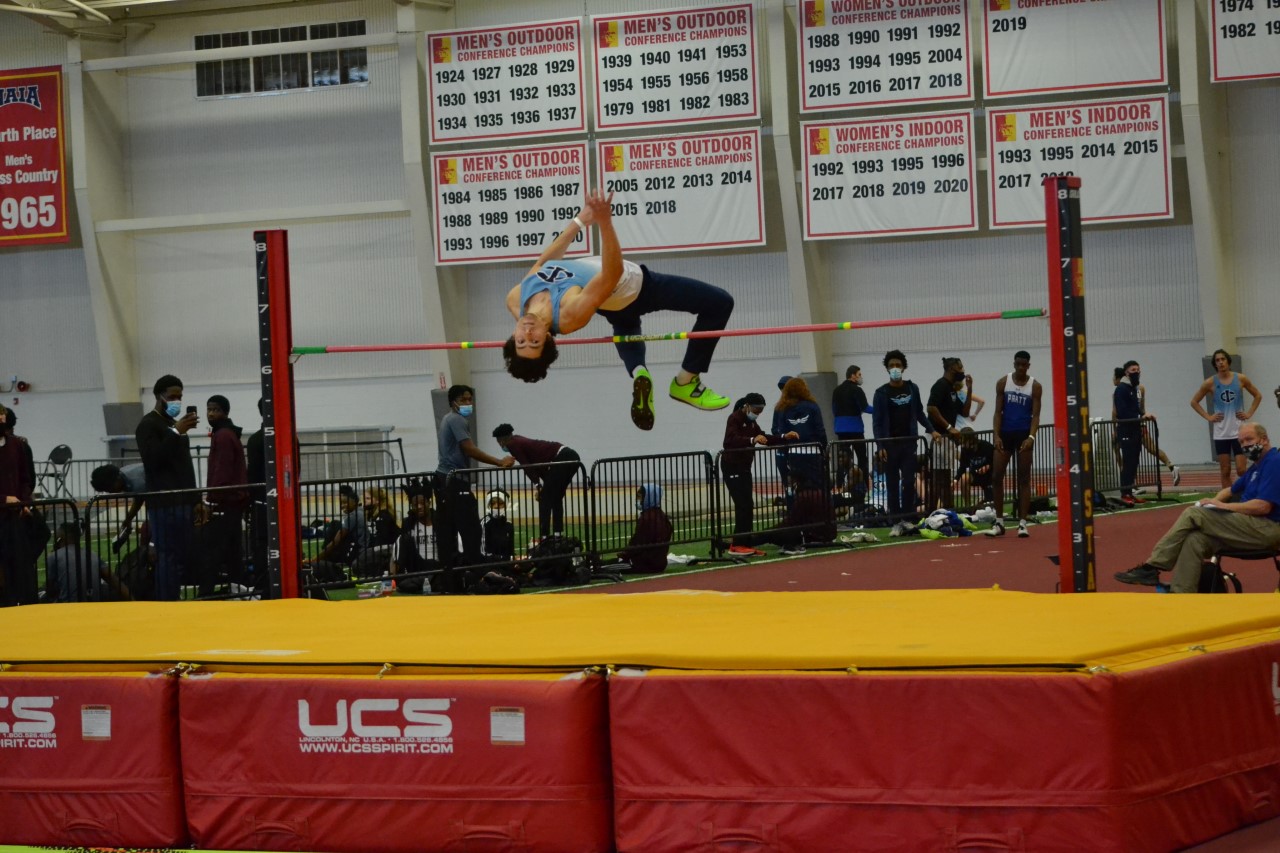 Tritons wrap up regular season with more top times, marks