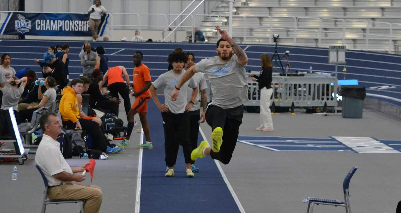 Iowa Central's Aries Scott is athlete of the week