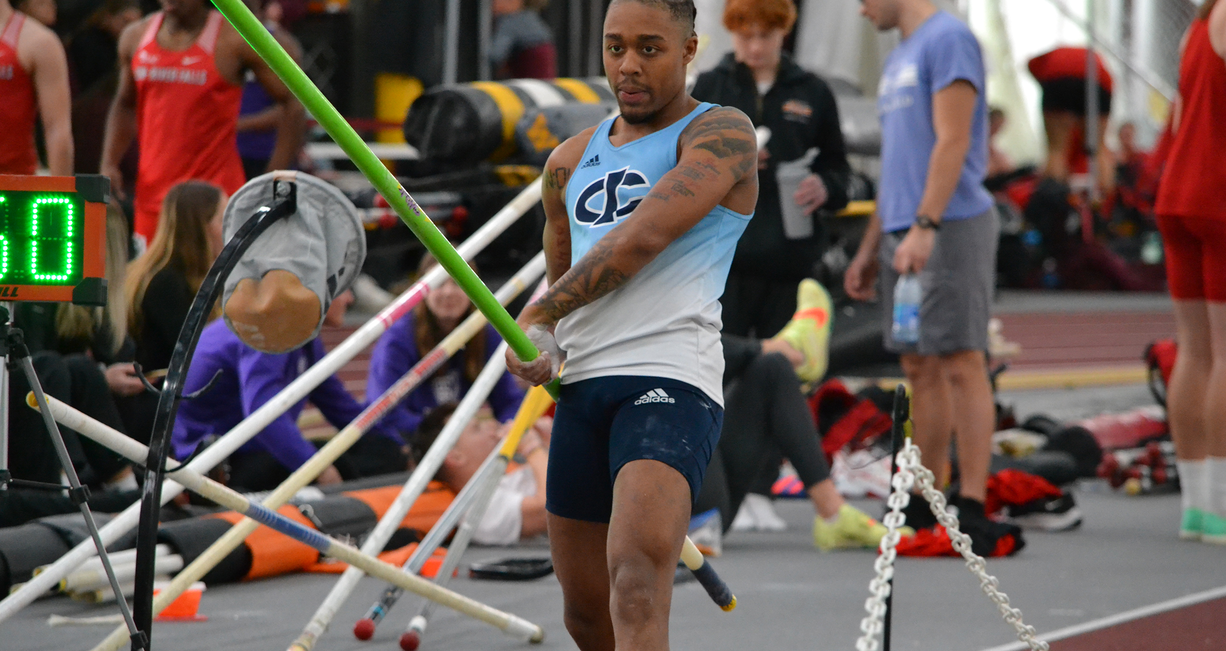 Mens Track and Field Compete at Johnson Invite in Minneapolis