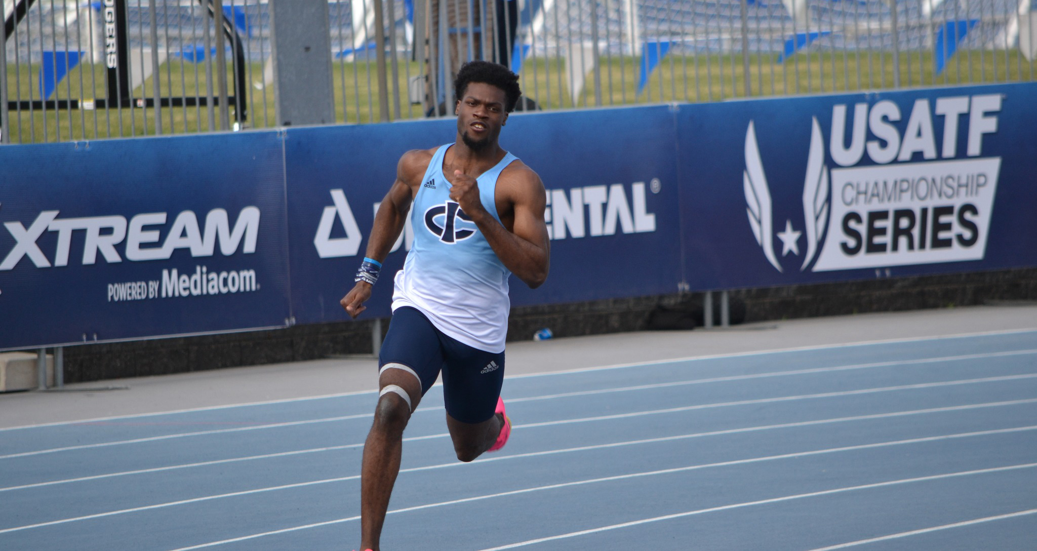 Track competed at Kansas and Drake April 13-15.