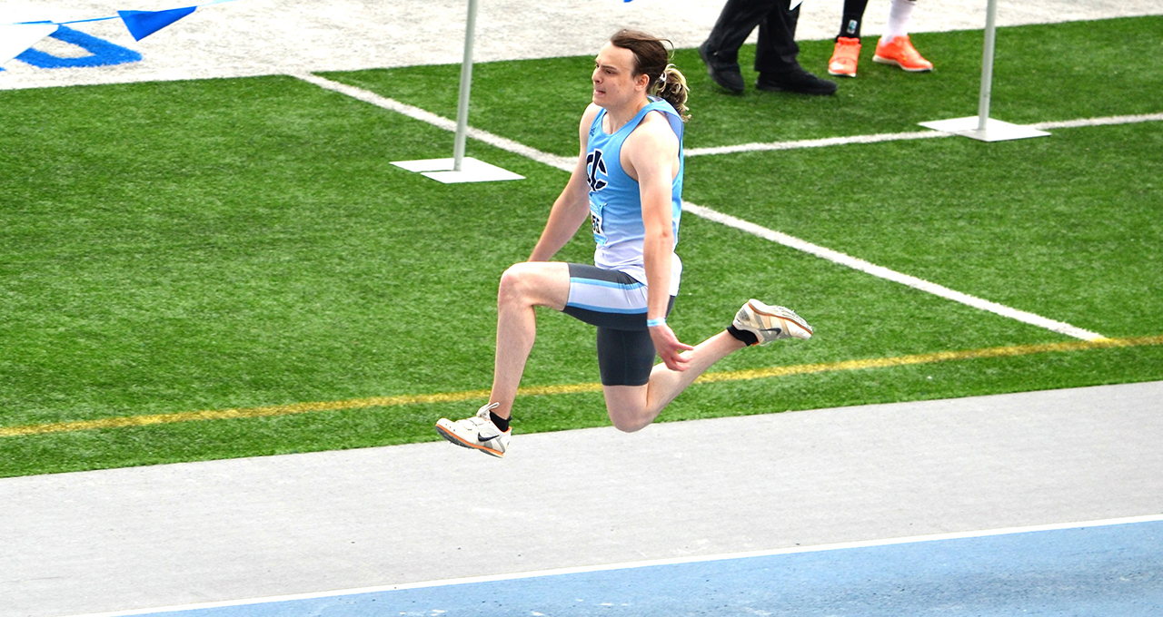 Mens track competed at Drake and Simpson April 27-29.