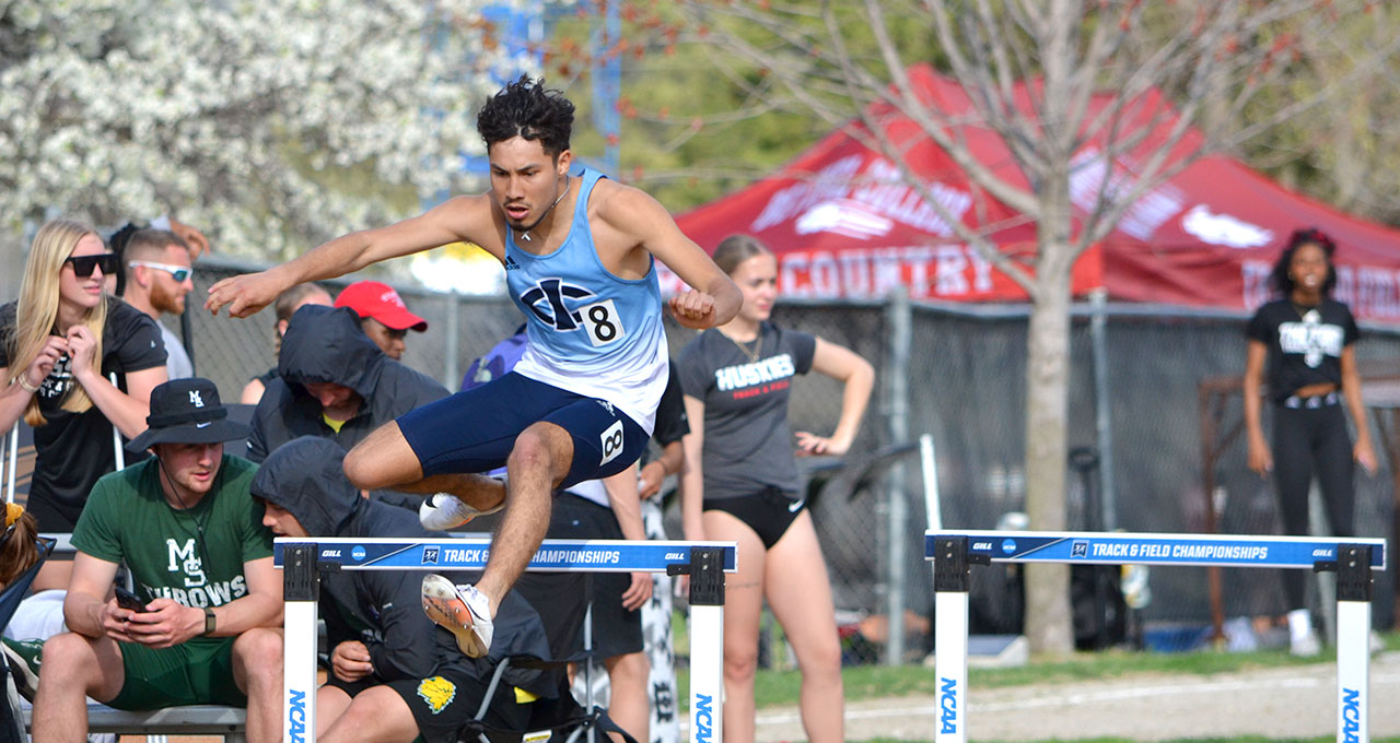 Tritons Compete at Emporia State Relays