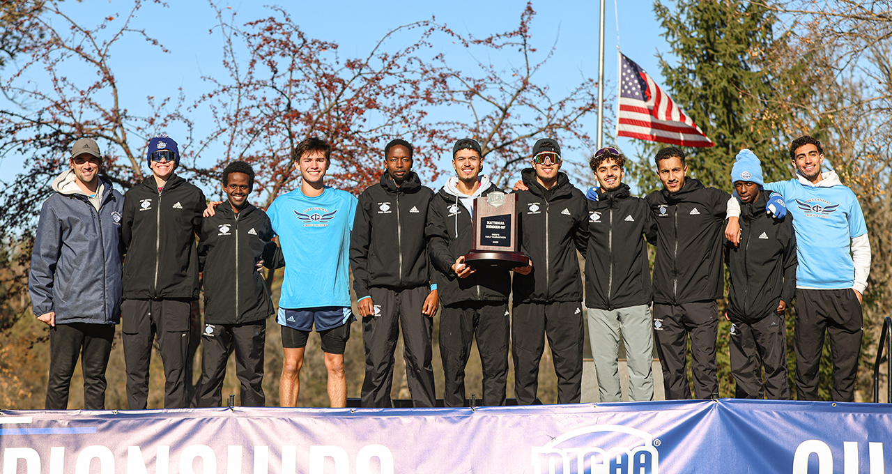 Iowa Central Men Take Silver in Half Marathon Nationals