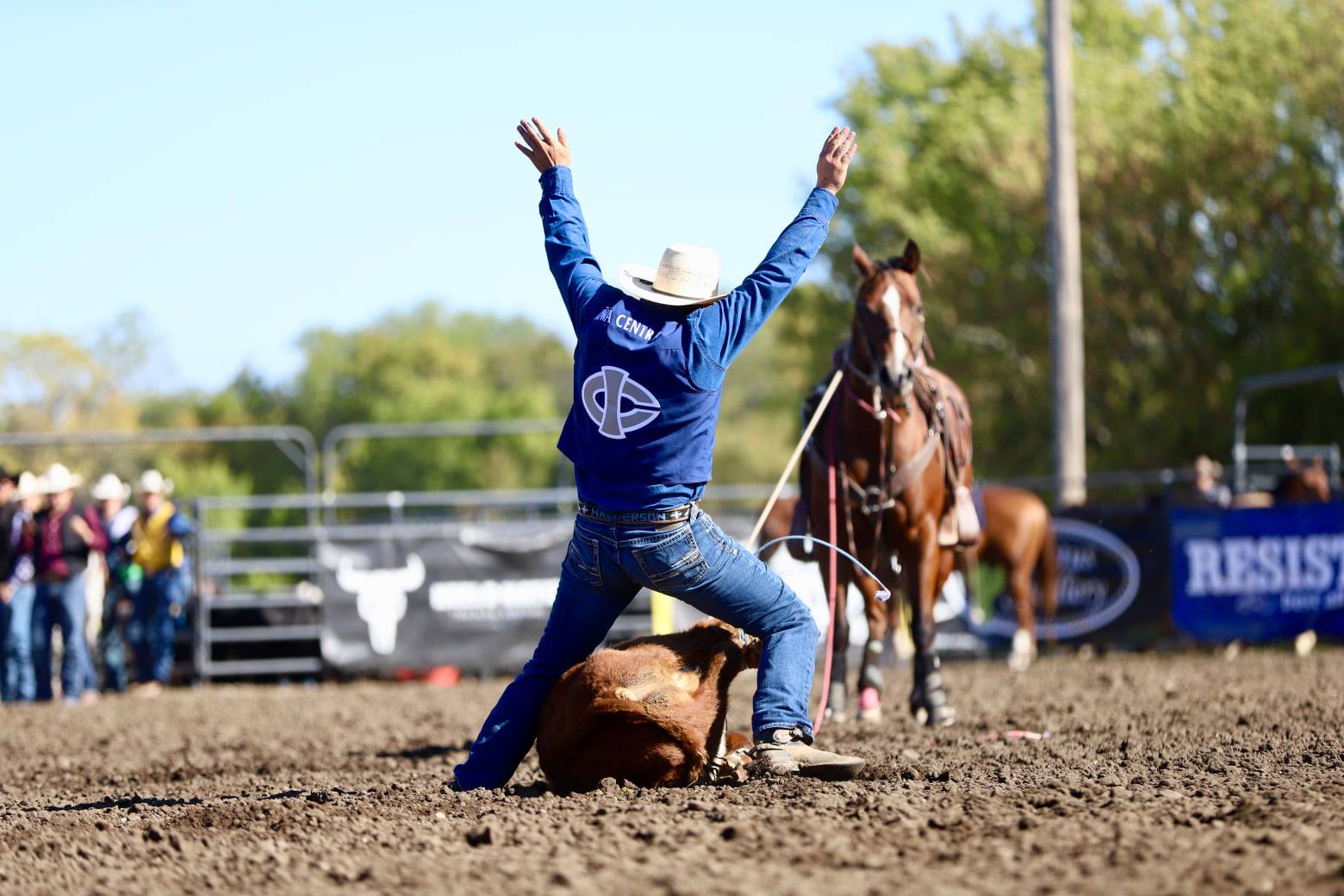 Tritons cap fall rodeo in big way