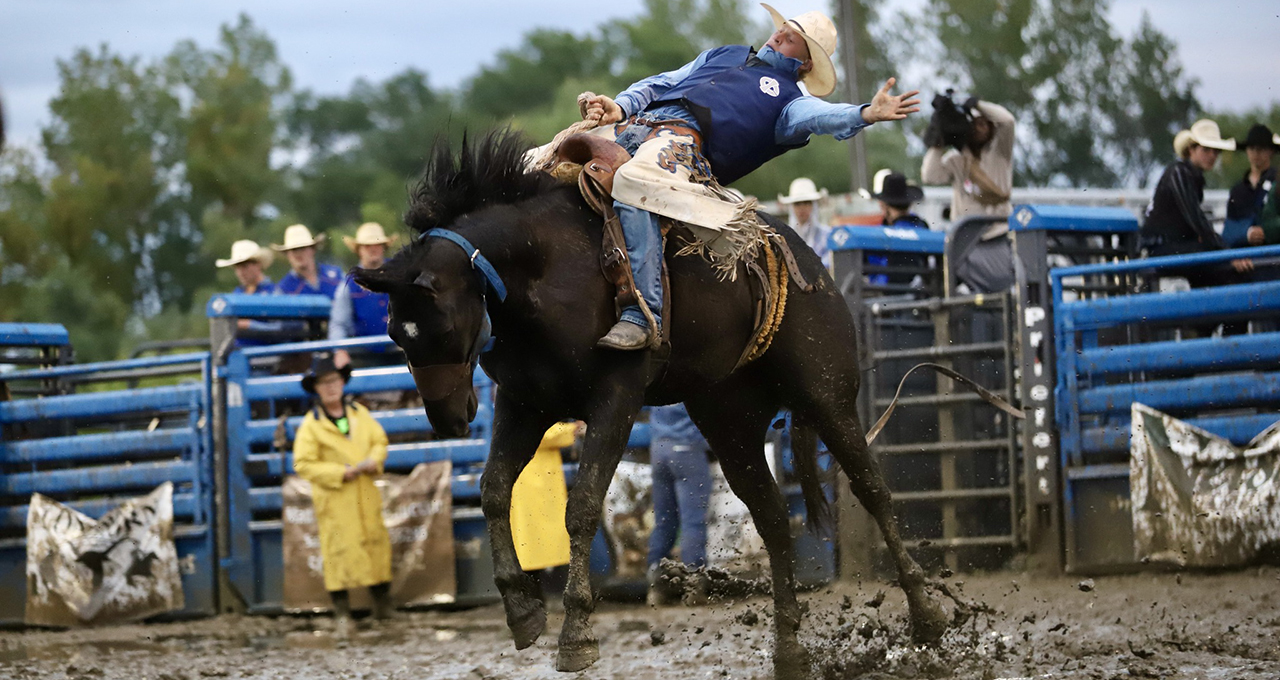 Cody Owens won the saddle bronc at SDSU