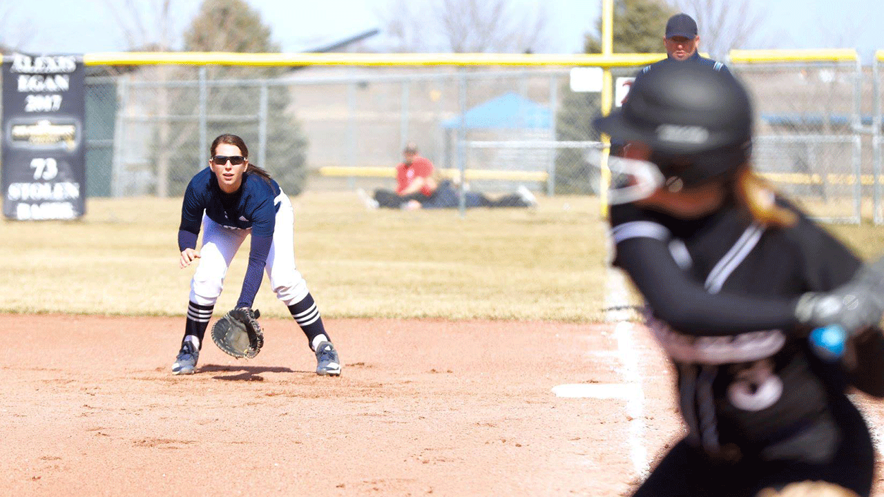 No. 13 Tritons post road softball victory