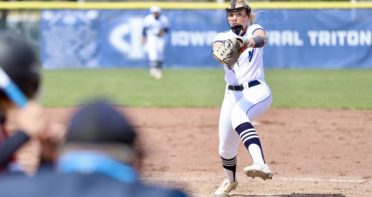 Softball sweeps Morningside in 2 games 