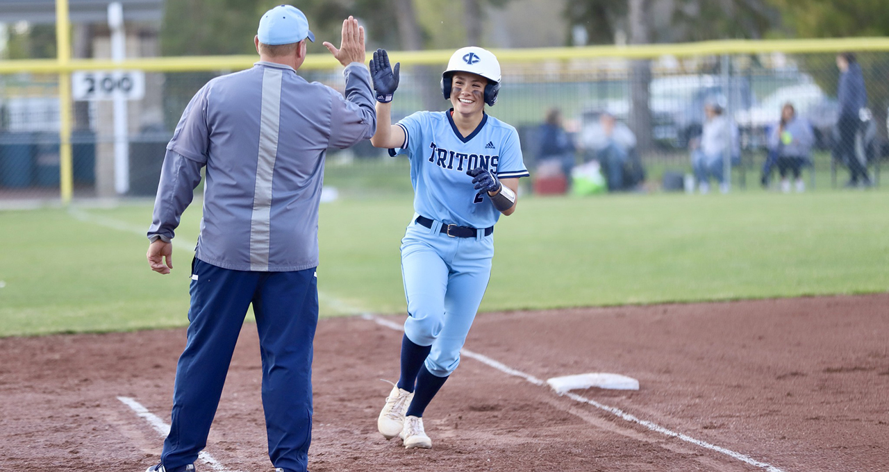 Softball advances in regional tournament