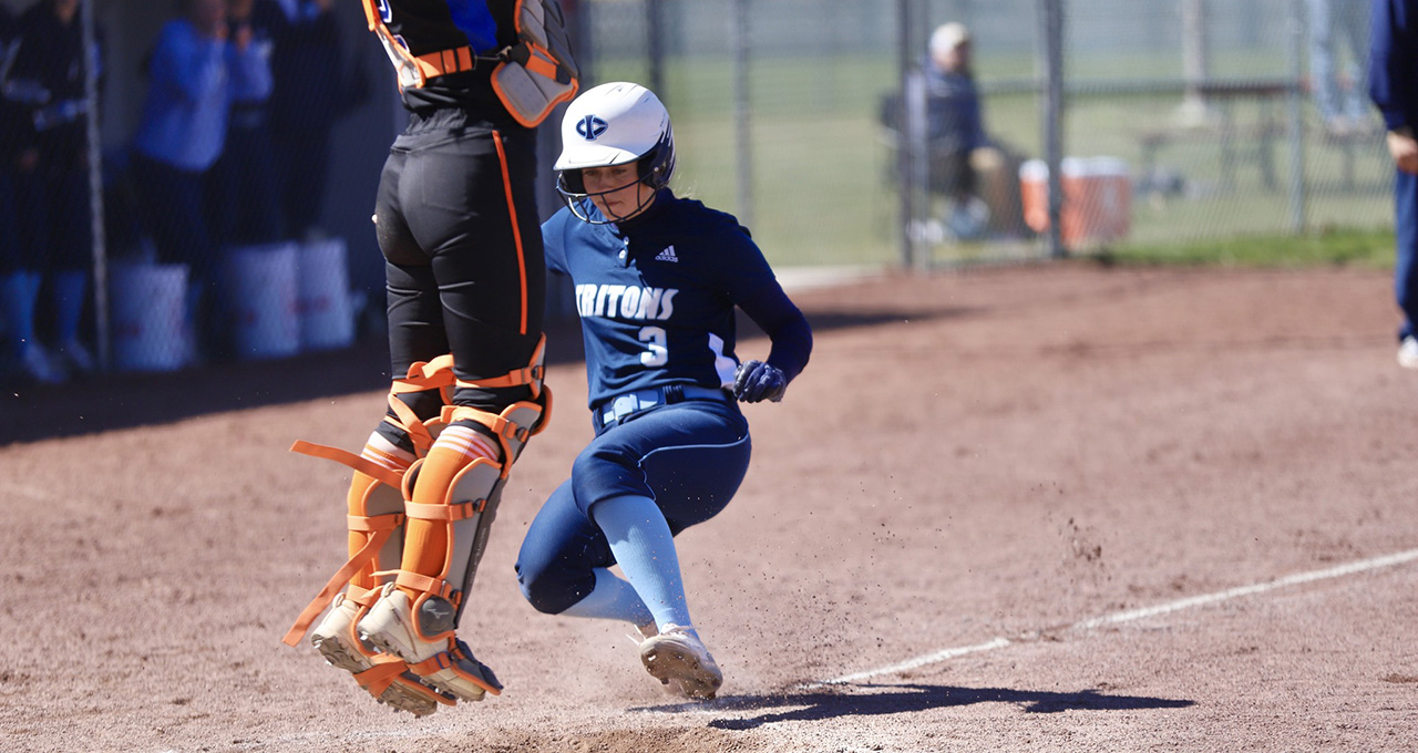 Bre Noltes scored three times for the Tritons in Region 11 opener.