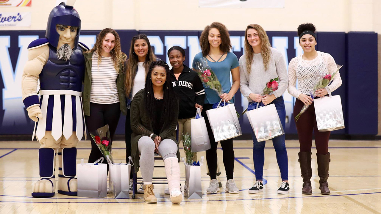 Triton women roll at home