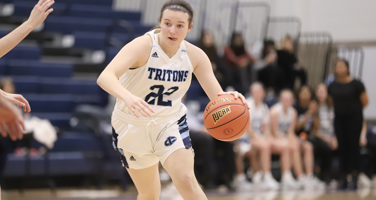 Iowa Central women are 4-0 to start season. 