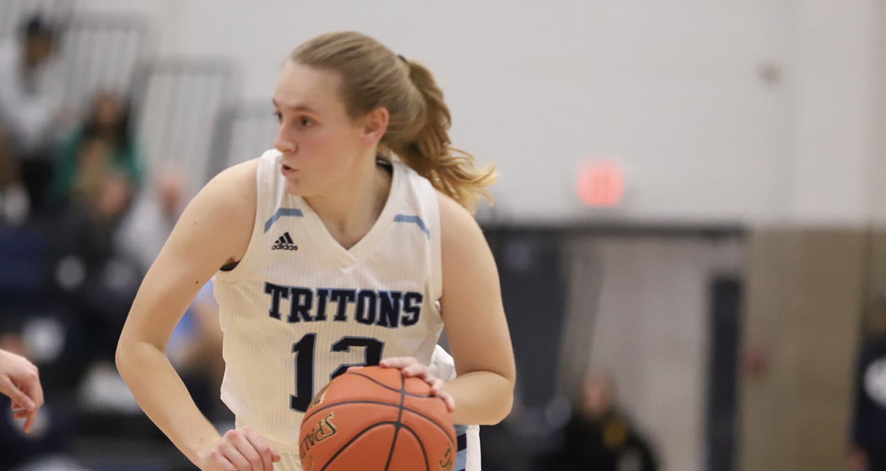 Kaitlyn Tendal had 14 points in a 91-48 win over Southeastern 