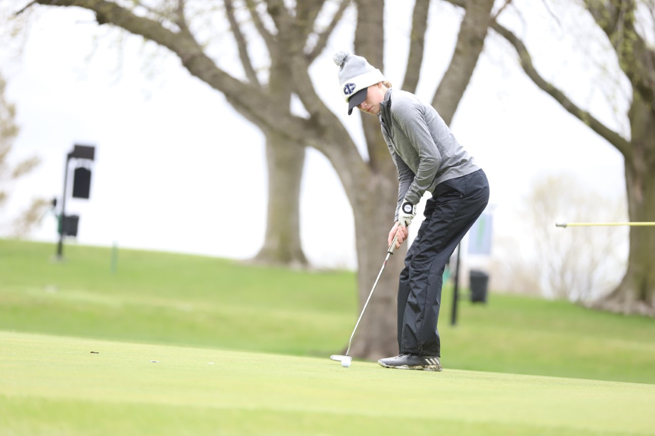 Strong start for Boleyn on the links