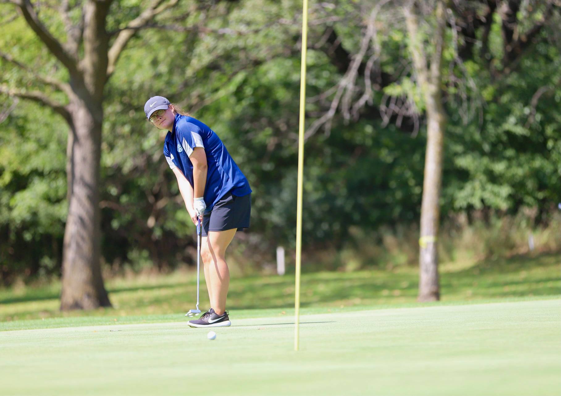 Tritons begin final tournament of fall