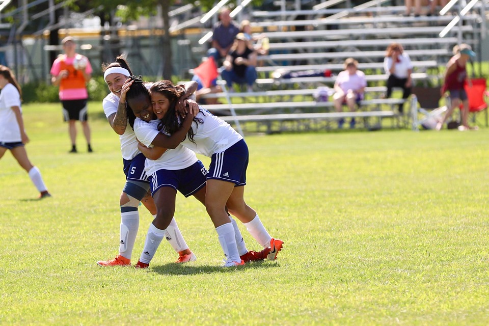 Three score goals as Iowa Central wins, 3-2