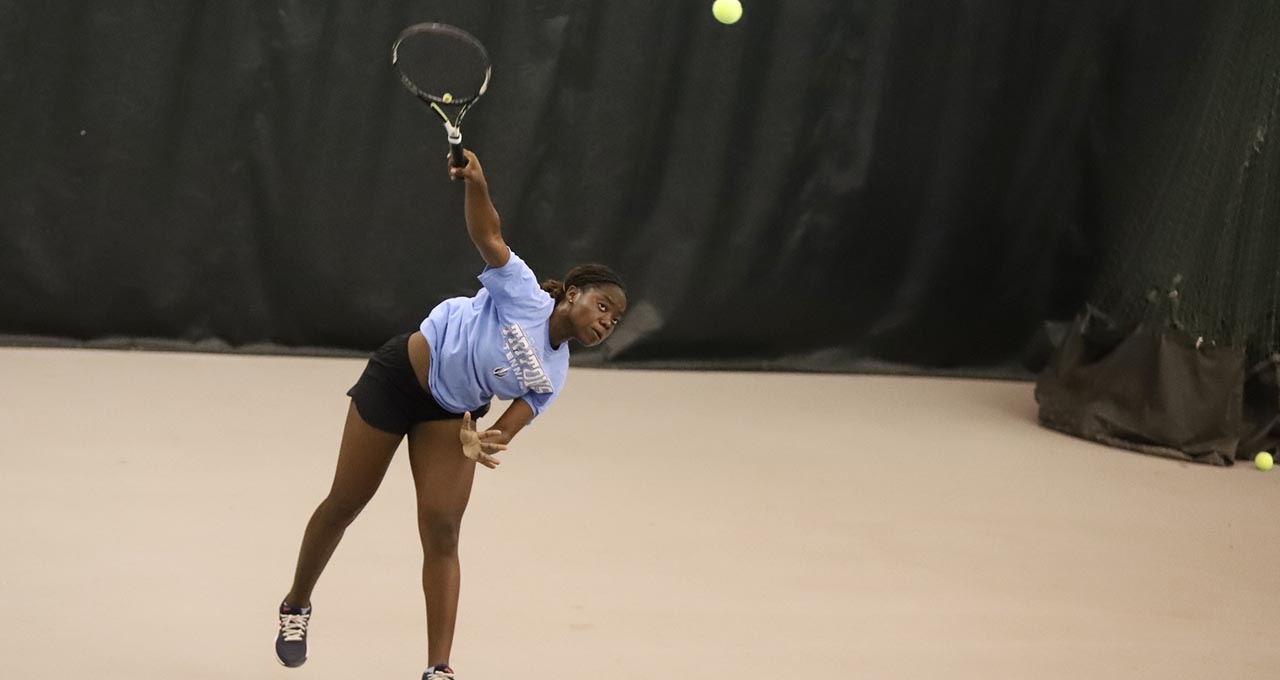 Womens tennis is 3-0 on season 