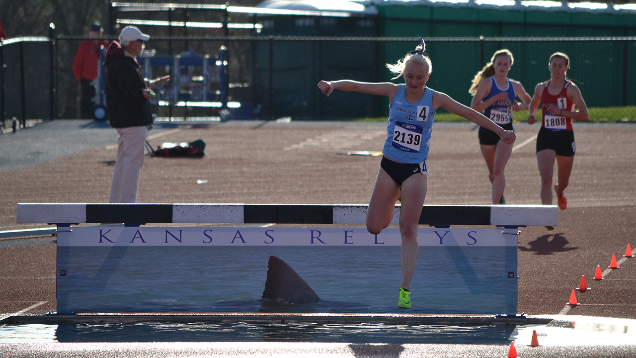 Track & Field competes at Kansas Relays
