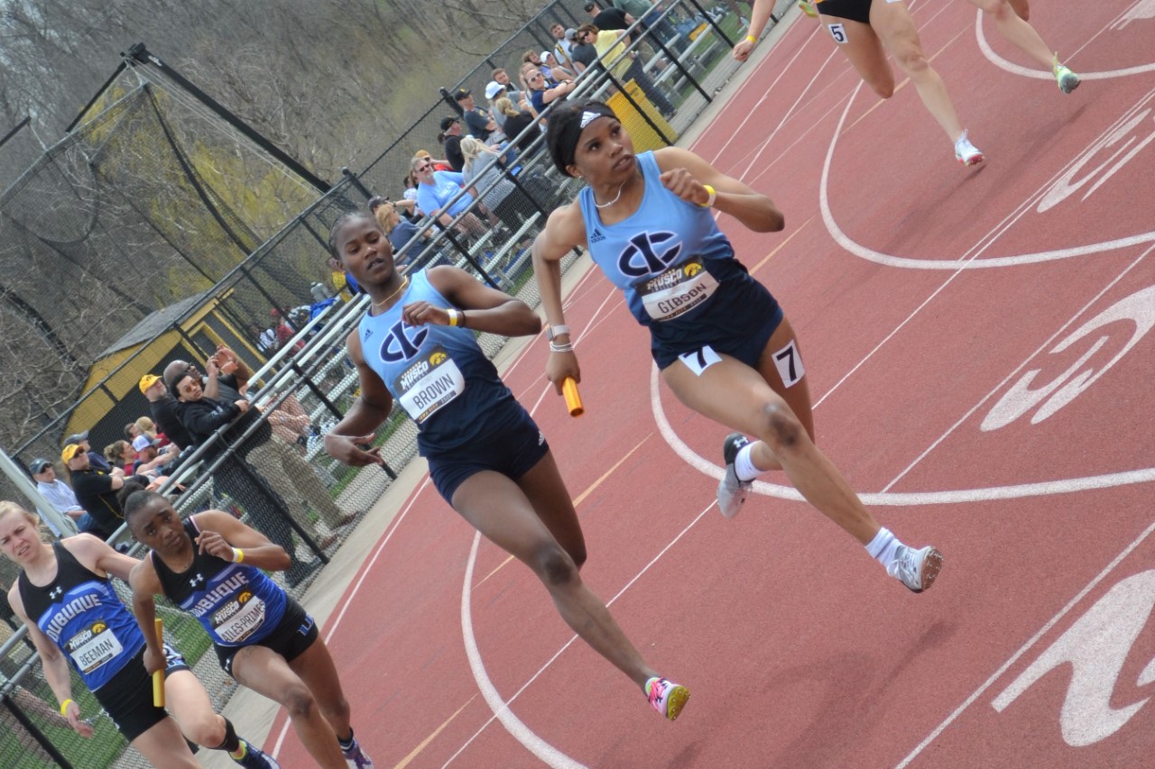 Tritons take part in Musco Twlight XXI