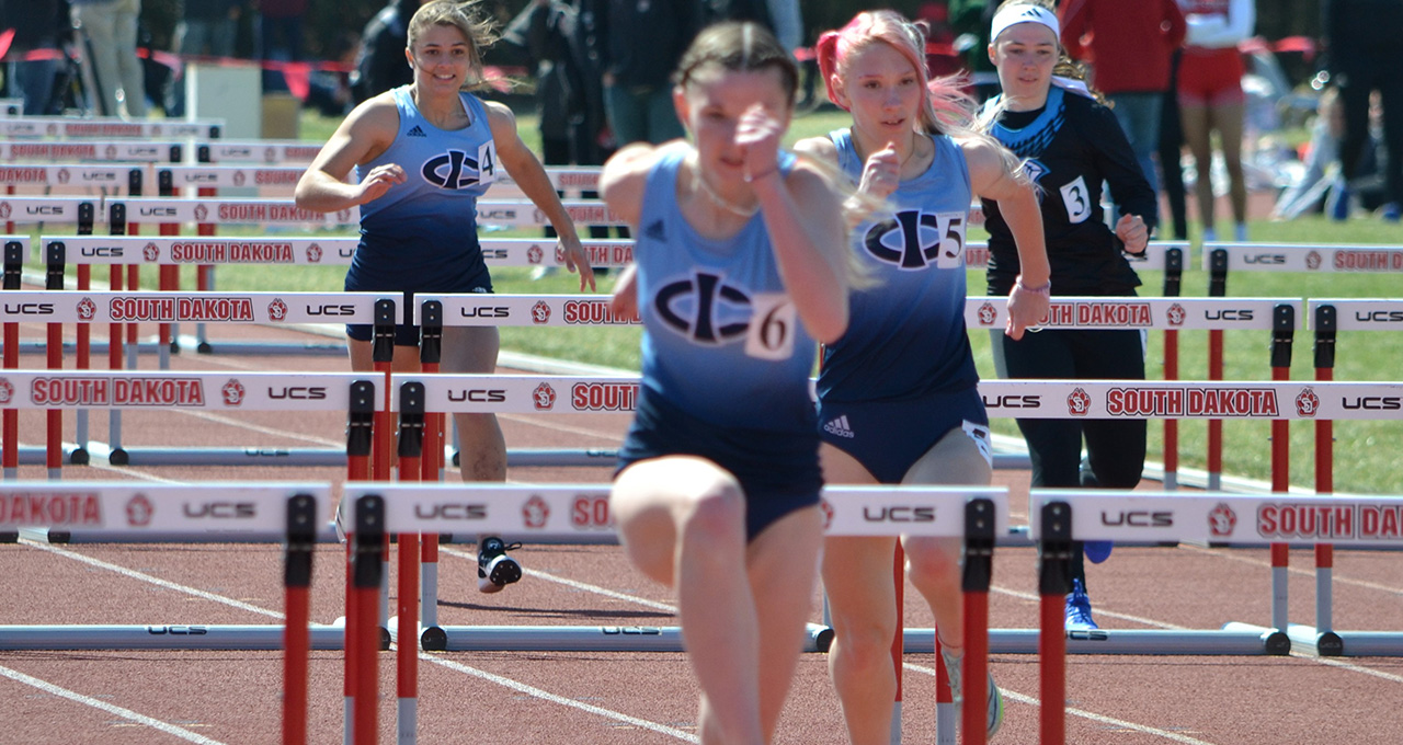 Triton Track & Field competed at the USD Earlybirds April 5-7 
