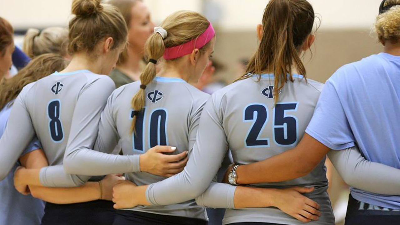 Tritons split at KCK Tournament