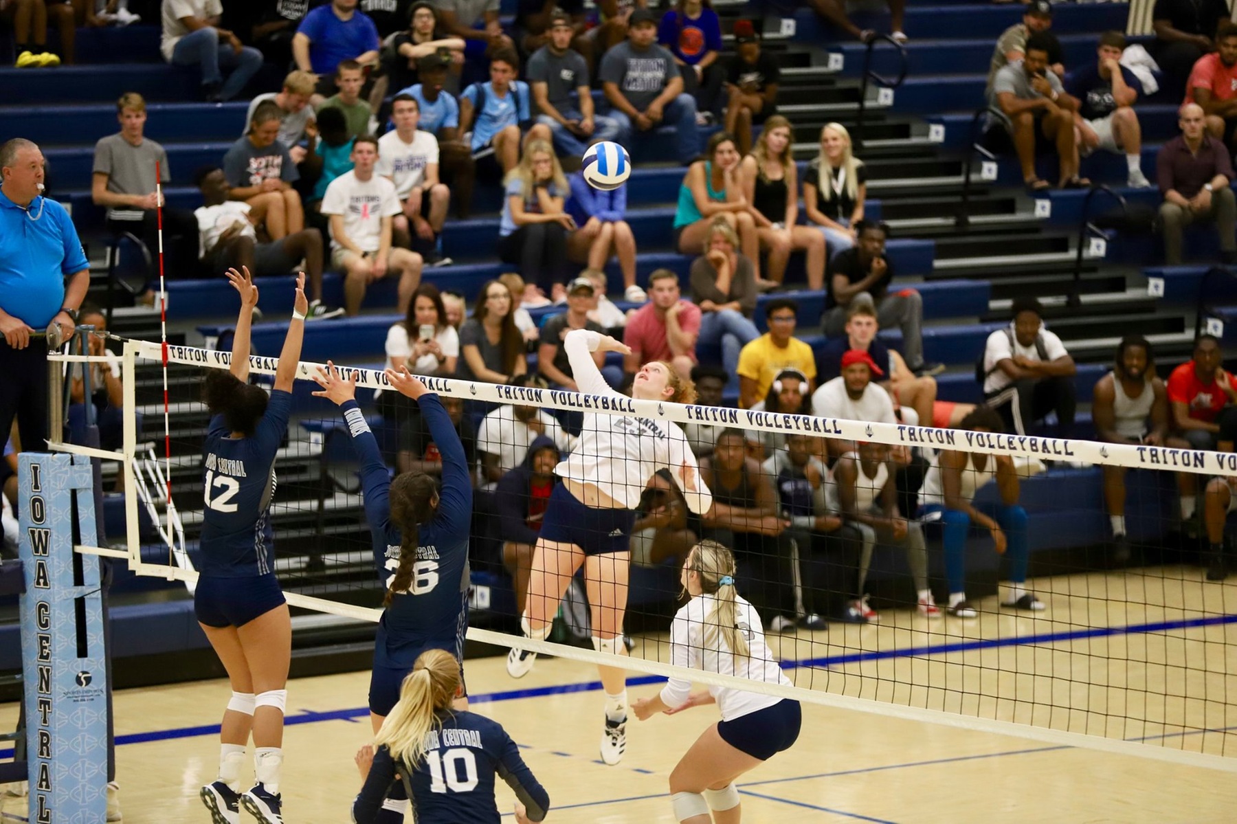 Tritons go 3-1 at Nebraska tournament