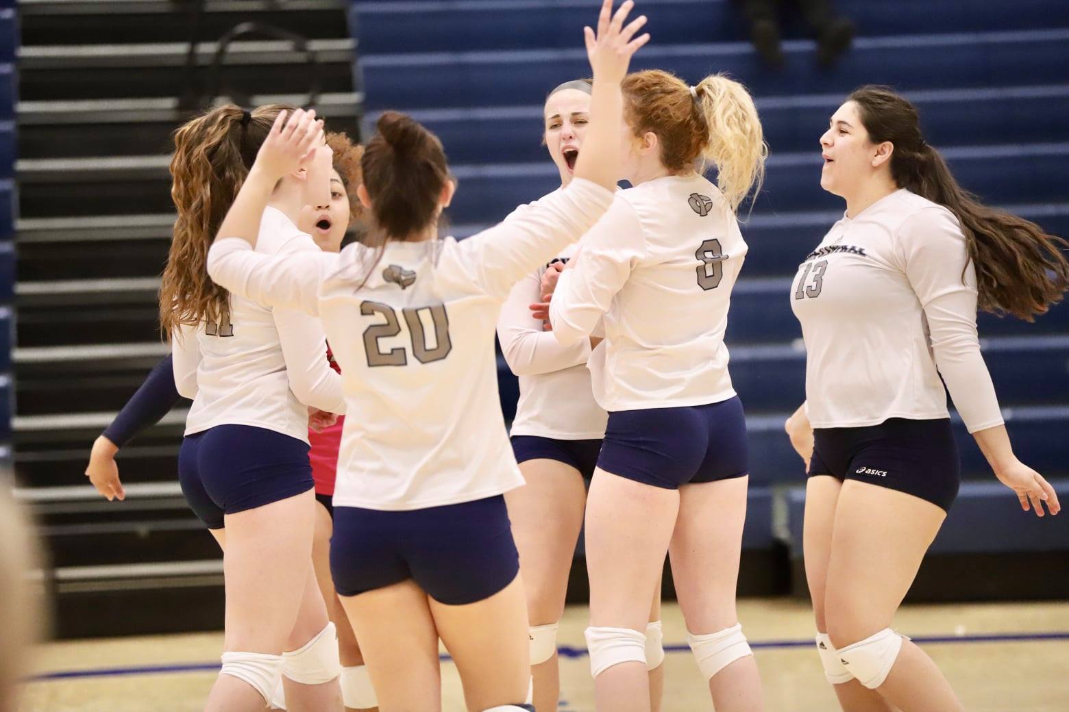Tritons make quick work of Northeast