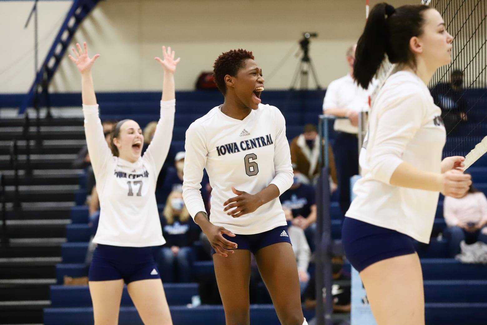 Tritons sweep fourth-ranked Kirkwood