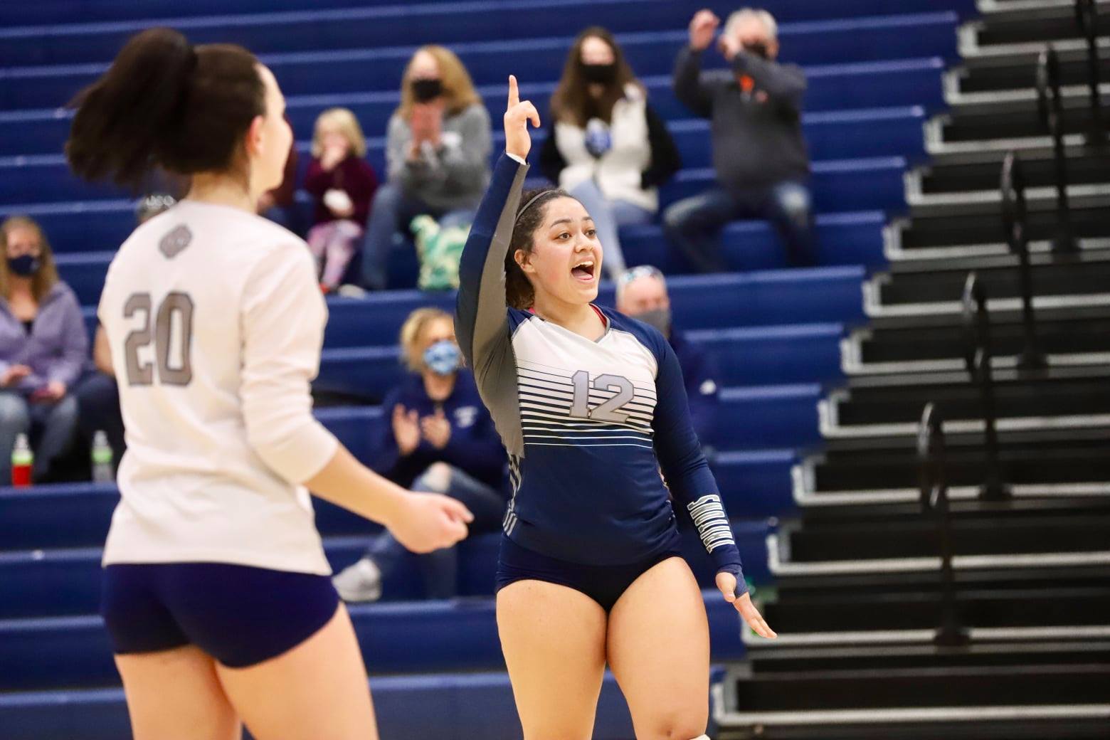 Top-10 showdown goes to Iowa Central