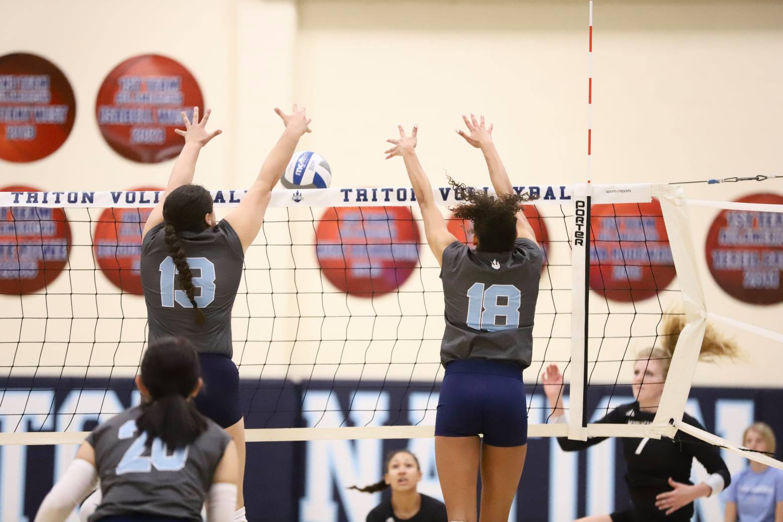 Top-ranked Tritons sweep again