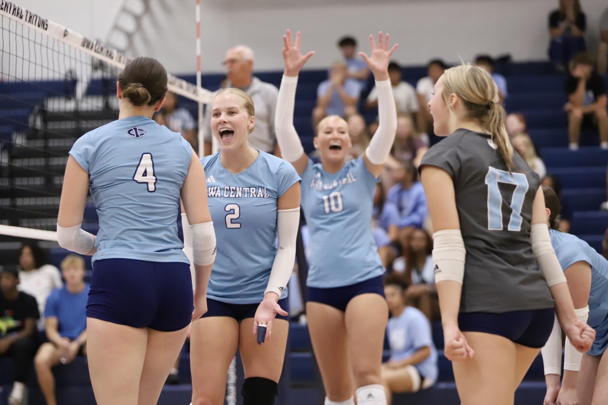 No. 7 Tritons roll in home debut