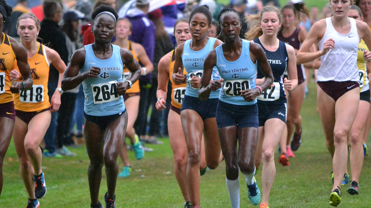 Tritons Place First at Tori Neubauer Invite; Cohen Finishes 1st Overall