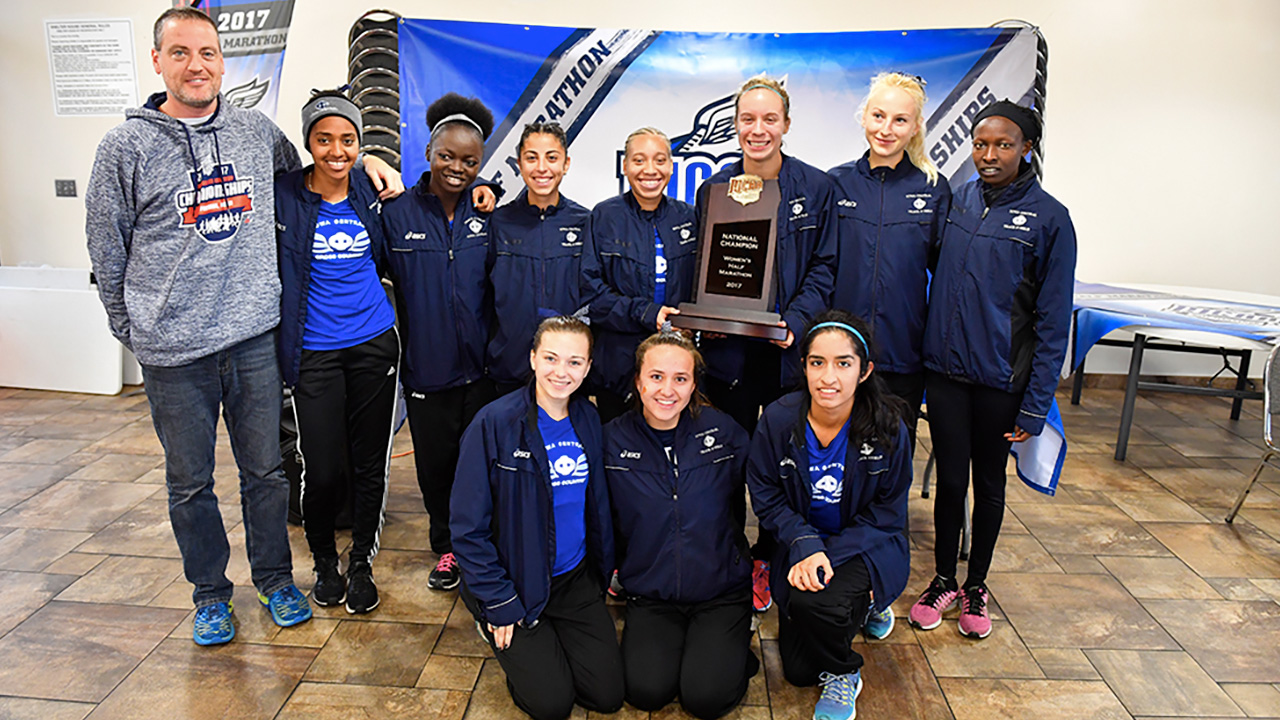 Triton Cross Country Finishes season with Half Marathon Wins