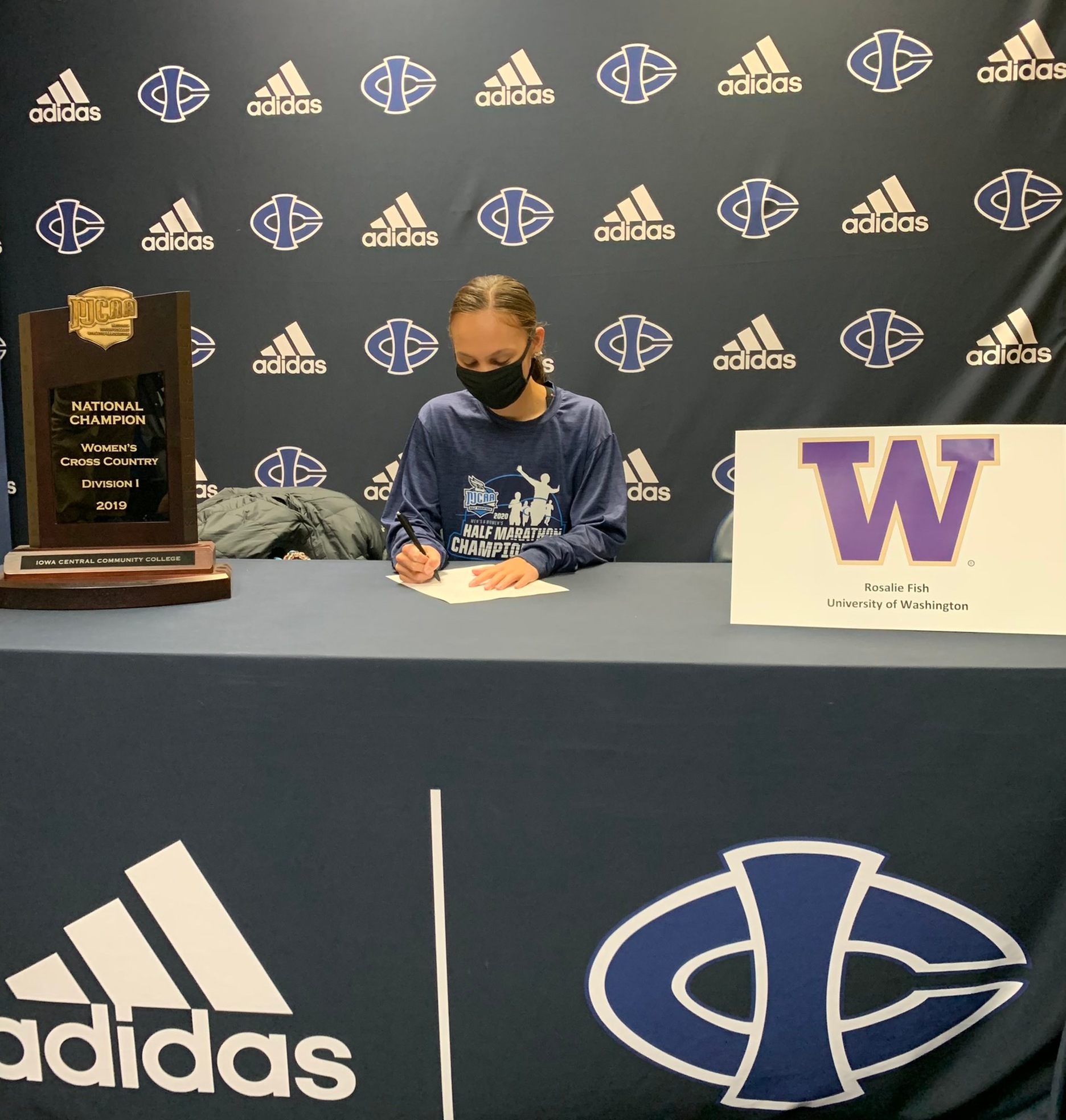 Fish signs to continue her career at Washington